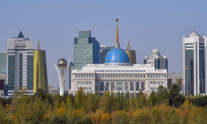 Orta Asya’nın en büyük ekonomisine sahip ve hakim ülkesi olan Kazakistan, bu yıl 20 Kasımda yeni yasalara göre erken cumhurbaşkanlığı seçimleri yapmayı planlıyor