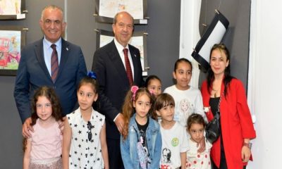 Cumhurbaşkanı Ersin Tatar, 23 Nisan Ulusal Egemenlik ve Çocuk Bayramı nedeniyle Milli Eğitim Bakanlığı İlköğretim Dairesi tarafından düzenlenen “3’üncü Atatürk’ün Çocukları Resim Sergisi’nin açılış törenine” katıldı