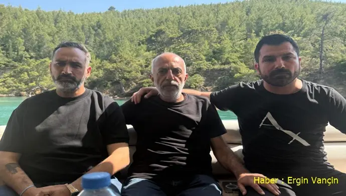 Bora Toprak Tahliyesinin Ardından İlk Kez Görüntülendi , Yanında Sürpriz Bir İsim Vardı