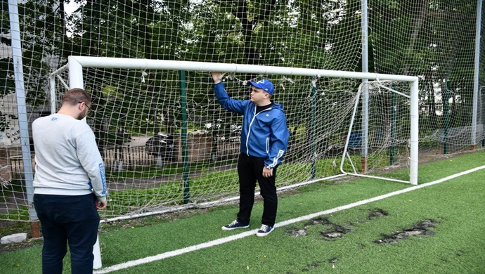 Birleşik Rusya, Ulyanovsk ve Kursk’taki futbol sahalarının güvenliğini izledi