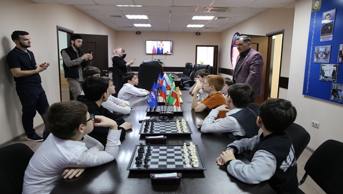 Birleşik Rusya, Grozni’de çocuklar için bölgesel eleme satranç turnuvası düzenledi