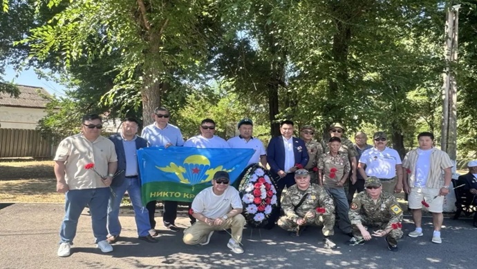 В День ветеранов боевых действий «Единая Россия» организовала памятные митинги и акции
